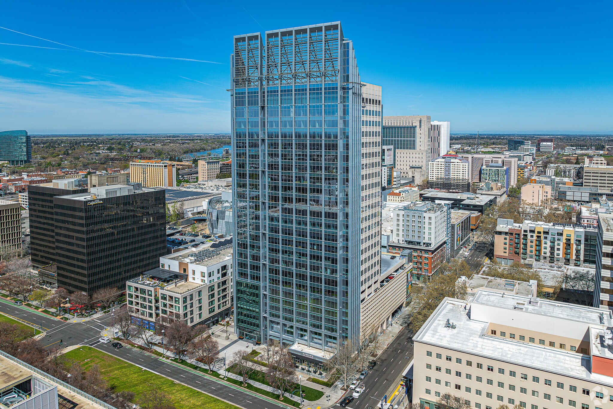 621 Capitol Mall, Sacramento, CA à louer Photo de l’immeuble– Image 1 sur 31