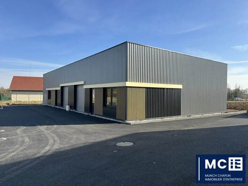 Local d’activités dans à louer Photo de l’immeuble– Image 1 sur 7