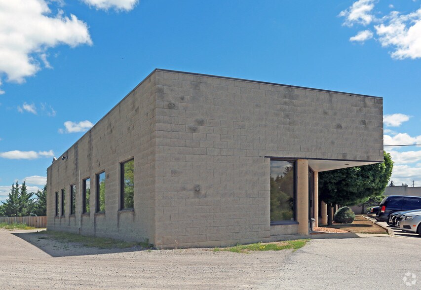 291 Woodlawn Rd, Guelph, ON à louer - Photo de l’immeuble – Image 2 sur 11