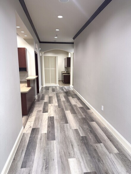 6300 Stonewood Dr, Plano, TX à vendre - Photo de l’immeuble – Image 3 sur 8