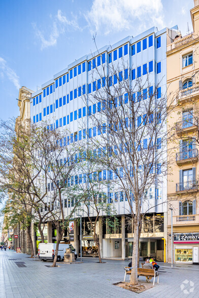 Bureau dans Barcelone, Barcelona à louer - Photo de l’immeuble – Image 3 sur 4