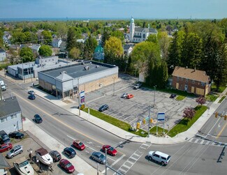 Plus de détails pour 2715 Parade St, Erie, PA - Local commercial à louer