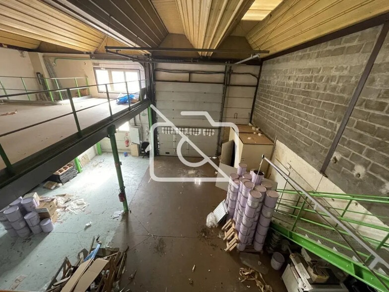 Industriel/Logistique dans Vert-le-Grand à louer - Photo de l’immeuble – Image 2 sur 13