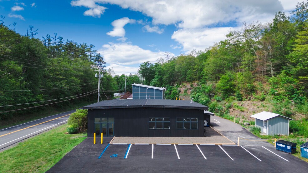 1776 Route 212, Saugerties, NY à vendre - Photo de l’immeuble – Image 3 sur 41