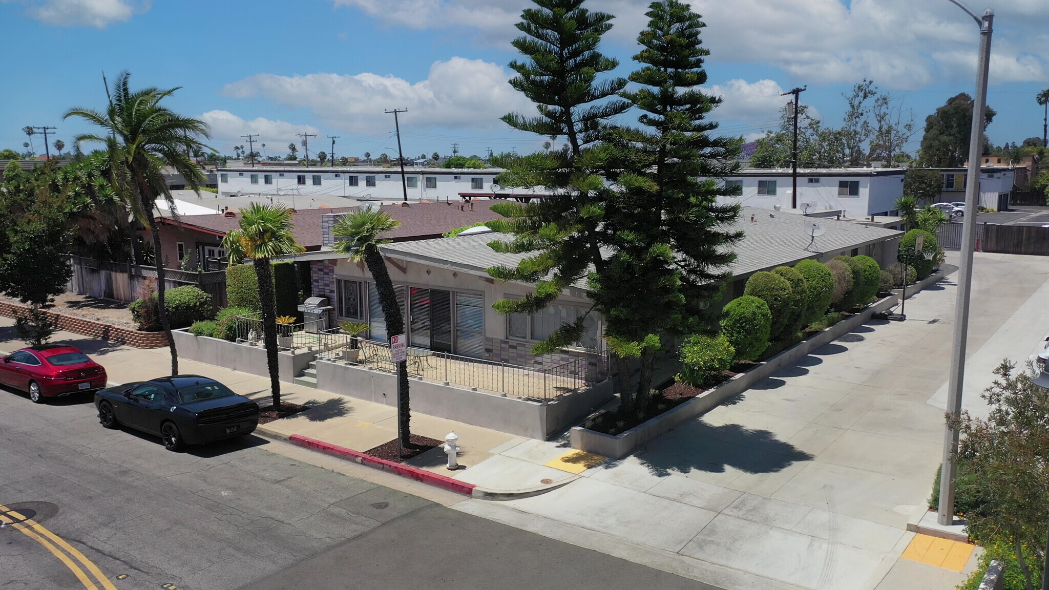 408 Ford Rd, Costa Mesa, CA à vendre Photo principale– Image 1 sur 10