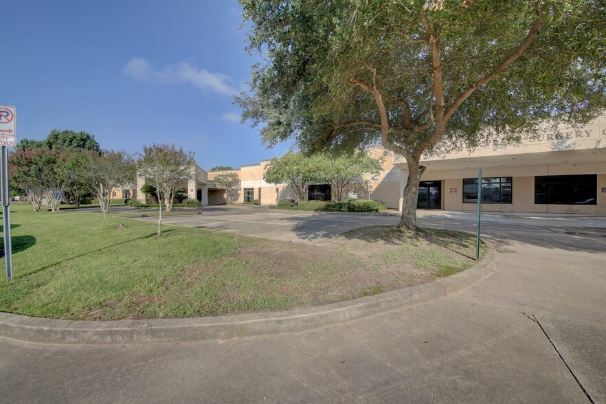901 Wilson St, Lafayette, LA à vendre - Photo de l’immeuble – Image 3 sur 9