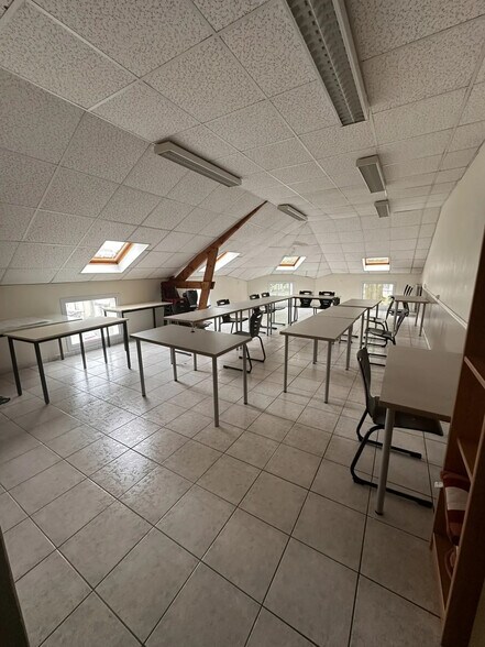 Bureau dans Angers à louer - Photo de l’immeuble – Image 1 sur 5