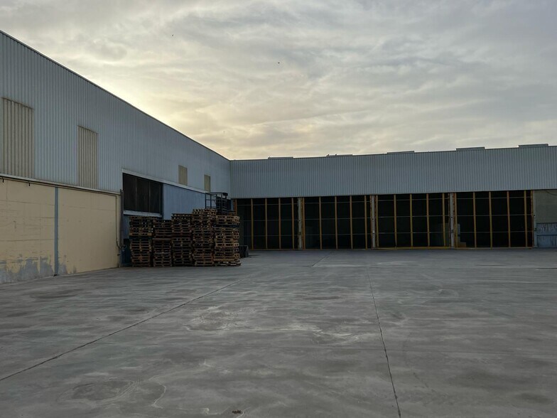 Industriel/Logistique dans Santa Fe à vendre - Photo de l’immeuble – Image 1 sur 33