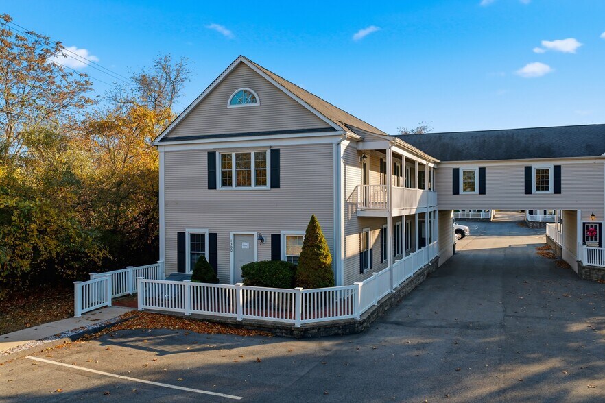 123 Elm St, Old Saybrook, CT à louer - Photo de l’immeuble – Image 2 sur 19