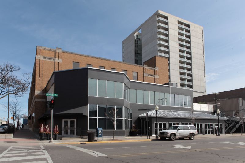 401 S Lafayette Ave, Royal Oak, MI à louer Photo principale– Image 1 sur 2