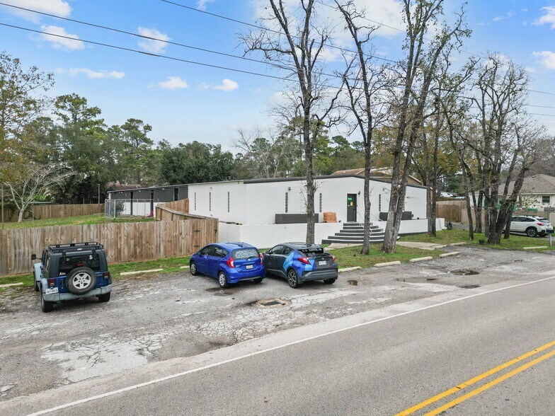 119 Old River Rd, Montgomery, TX à vendre - Photo de l’immeuble – Image 3 sur 23