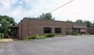 Plus de détails pour 116 Chestnut Dr, High Point, NC - Industriel/Logistique à vendre