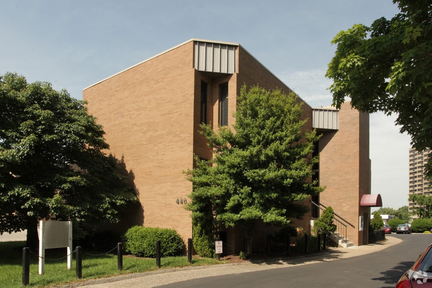 440 S 7th St, Louisville, KY à louer - Photo principale – Image 1 sur 3