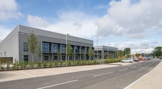 Plus de détails pour Bourn Quarter, Bourn - Industriel/Logistique à louer