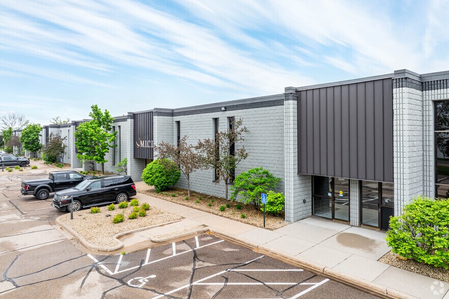 5240-5300 Valley Industrial Blvd S, Shakopee, MN à louer - Photo principale – Image 1 sur 13