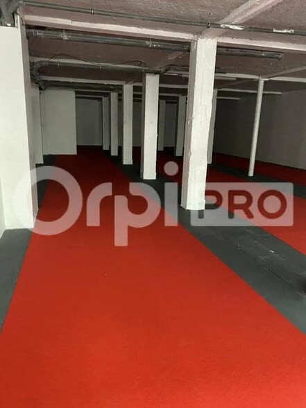 Local commercial dans Le Havre à louer - Photo de l’immeuble – Image 3 sur 7