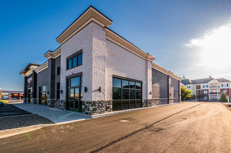 6034 Nashville Rd, Bowling Green, KY à louer - Photo de l’immeuble – Image 2 sur 8