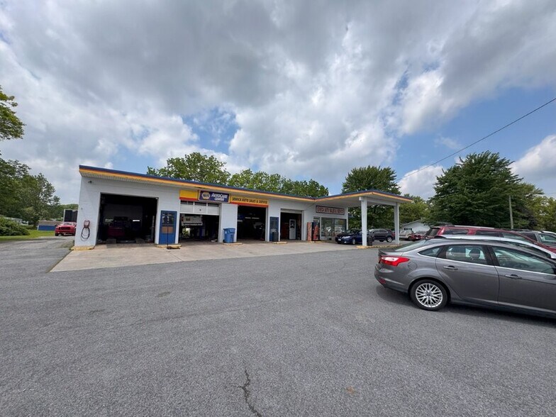 66 Fayette St, Waterloo, NY à vendre - Photo de l’immeuble – Image 2 sur 8