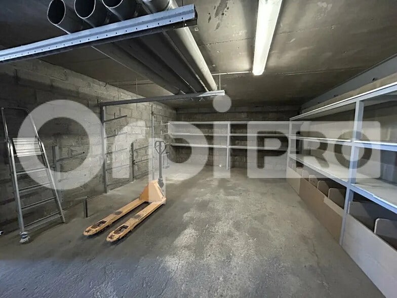 Local d’activités dans Compiègne à louer - Photo intérieure – Image 3 sur 7