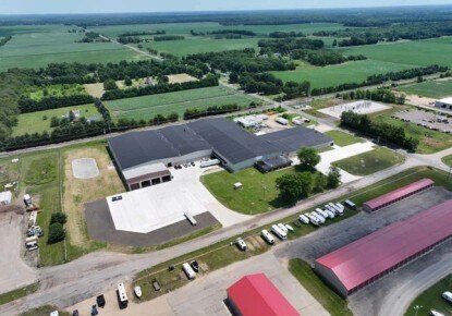 15401 Industrial Dr, Schoolcraft, MI à louer Photo de l’immeuble– Image 1 sur 12