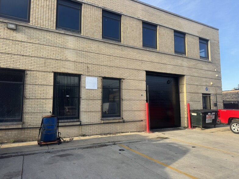 4742-4746 W Rice St, Chicago, IL à louer - Photo de l’immeuble – Image 3 sur 15