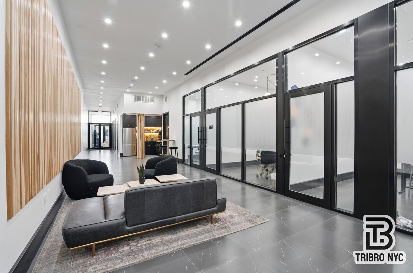 1254 Utica Ave, Brooklyn, NY à louer Photo principale– Image 1 sur 3