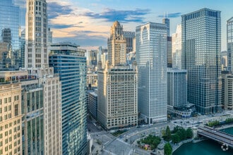 35 E Wacker Dr, Chicago, IL - Vue aérienne  vue de carte