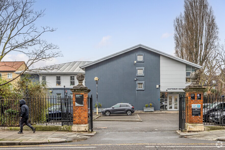 85 Barlby Rd, Londres à louer - Photo de l’immeuble – Image 2 sur 2