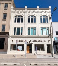 280-284 Dundas St, London, ON à louer Photo de l’immeuble– Image 2 sur 6