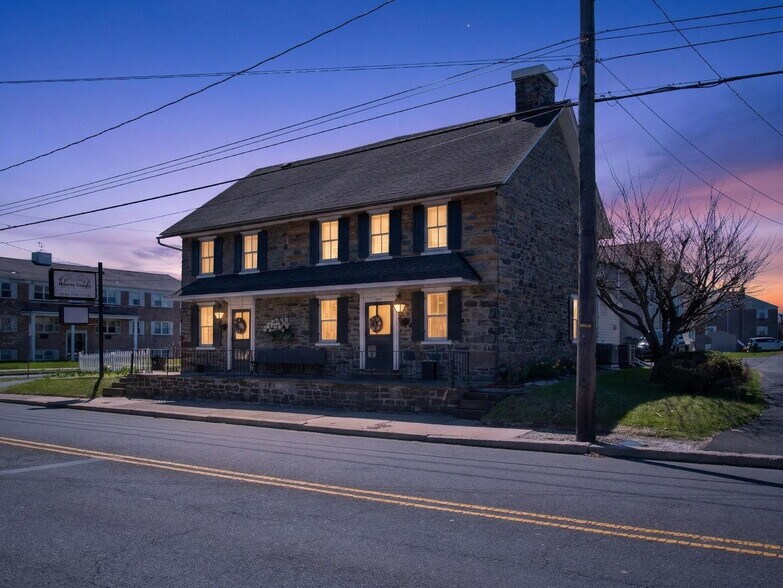 1434-1436 W Broad St, Quakertown, PA à vendre - Photo de l’immeuble – Image 2 sur 63