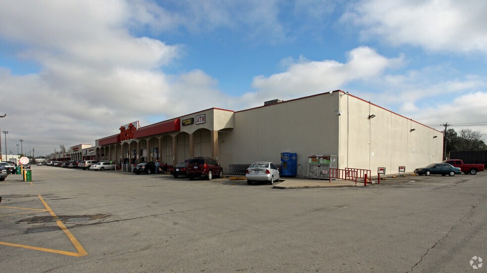 11006-11491 Airline Dr, Houston, TX à louer - Photo principale – Image 1 sur 3