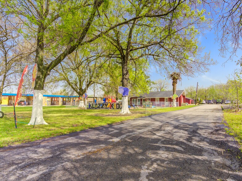 3501 Red Bluff Rd, Pasadena, TX à vendre - Photo de l’immeuble – Image 2 sur 101