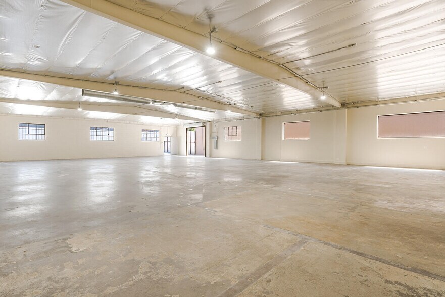 13755-13761 Saticoy St, Panorama City, CA à louer - Photo de l’immeuble – Image 3 sur 29