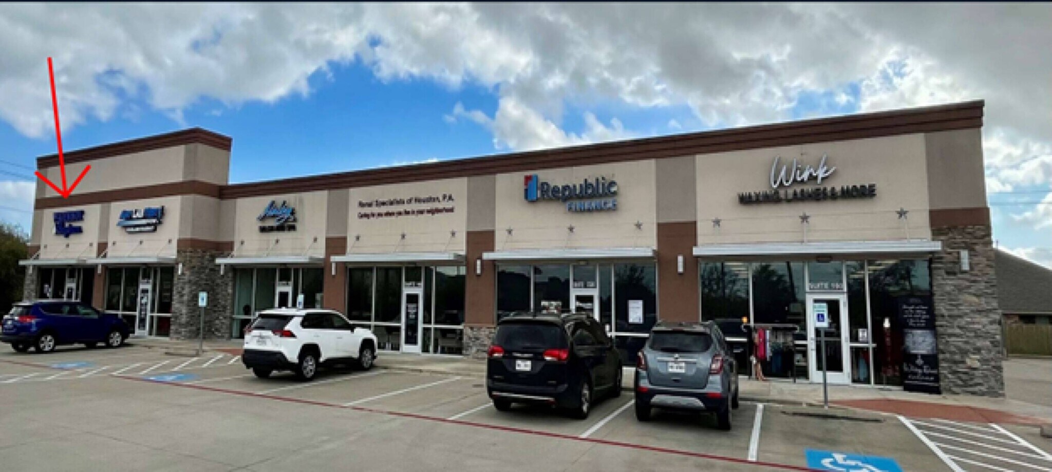 2215 Rollingbrook Dr, Baytown, TX à louer Photo de l’immeuble– Image 1 sur 6