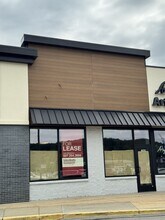 1290-1300 Salem Rd SW, Rochester, MN à louer Photo de l’immeuble– Image 1 sur 2