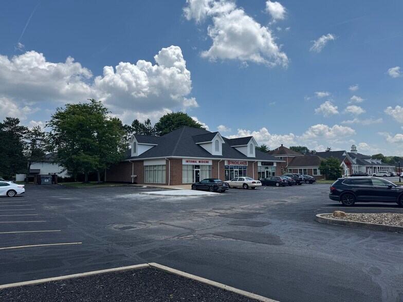 2890 Sand Run Pky, Fairlawn, OH à louer - Photo de l’immeuble – Image 3 sur 4