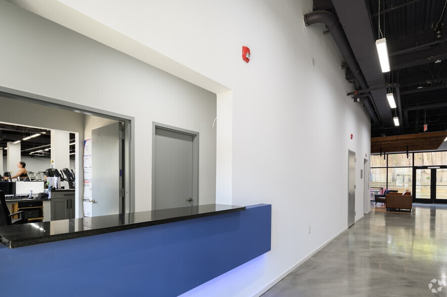 4419 Ludlow St, Philadelphia, PA à louer - Hall d’entrée – Image 2 sur 31