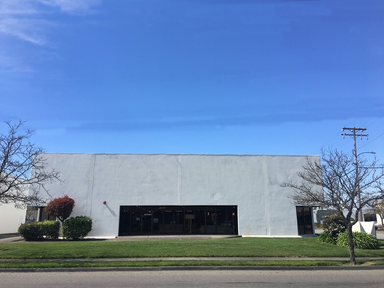 3480 Industrial Dr, Santa Rosa, CA à louer - Photo de l’immeuble – Image 1 sur 3