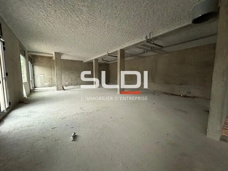 Local commercial dans Gleizé à louer - Photo intérieure – Image 2 sur 9