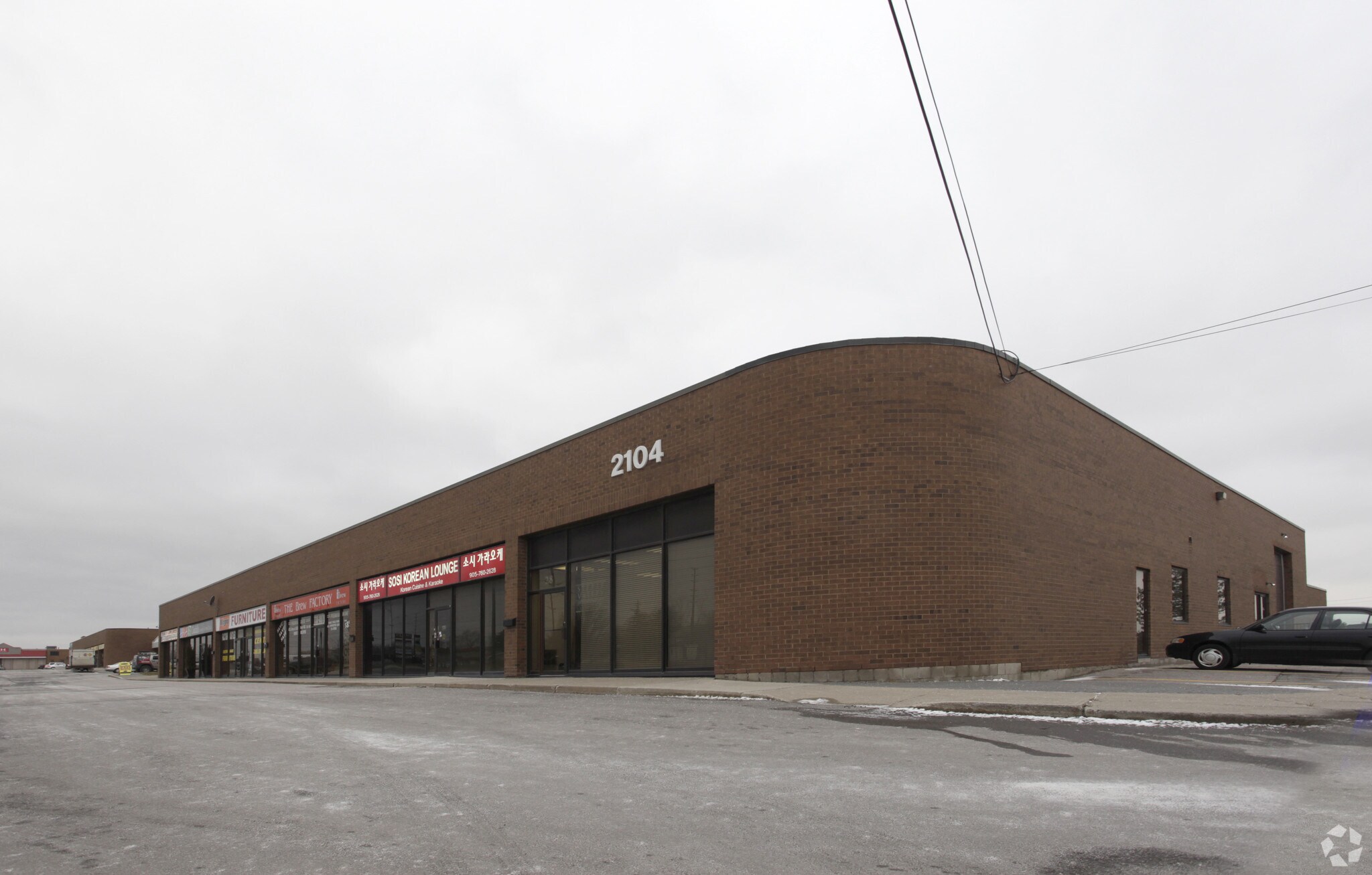 2104 Hwy-7, Concord, ON à louer Photo principale– Image 1 sur 5
