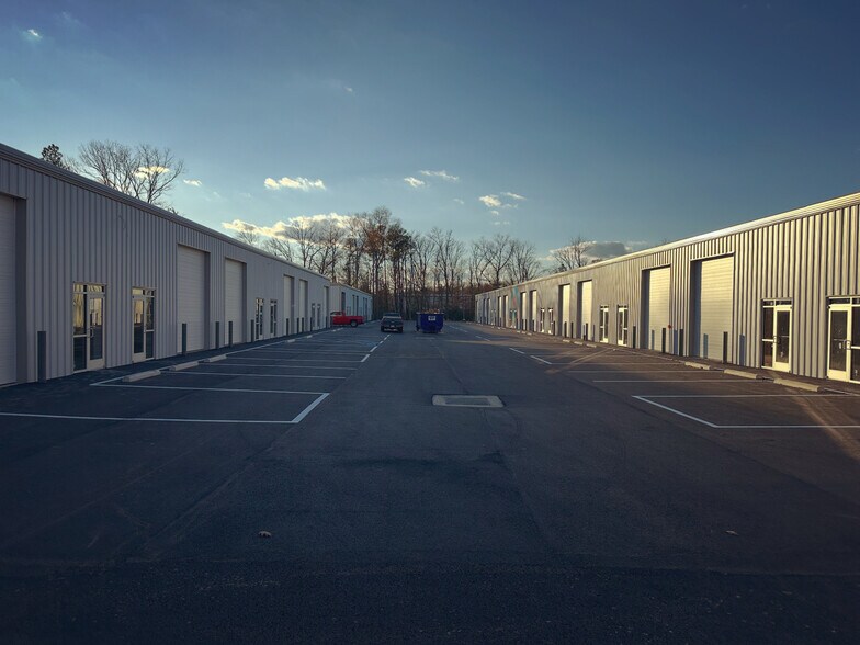 10083 Patterson Park Rd, Ashland, VA à louer - Photo de l’immeuble – Image 3 sur 10