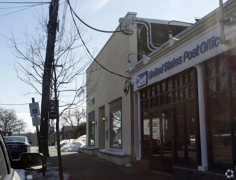 215 Main St, Chatham, NJ à louer - Photo de l’immeuble – Image 2 sur 7