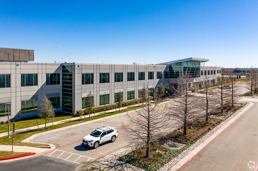 13620 Ranch Road 620 N, Austin, TX à vendre - Photo de l’immeuble – Image 2 sur 10