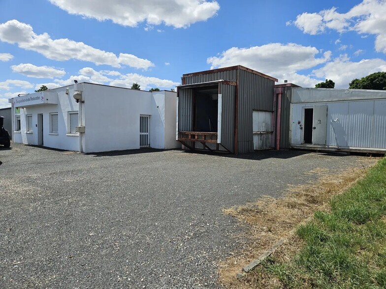 Industriel/Logistique dans Falaise à vendre - Photo de l’immeuble – Image 2 sur 5