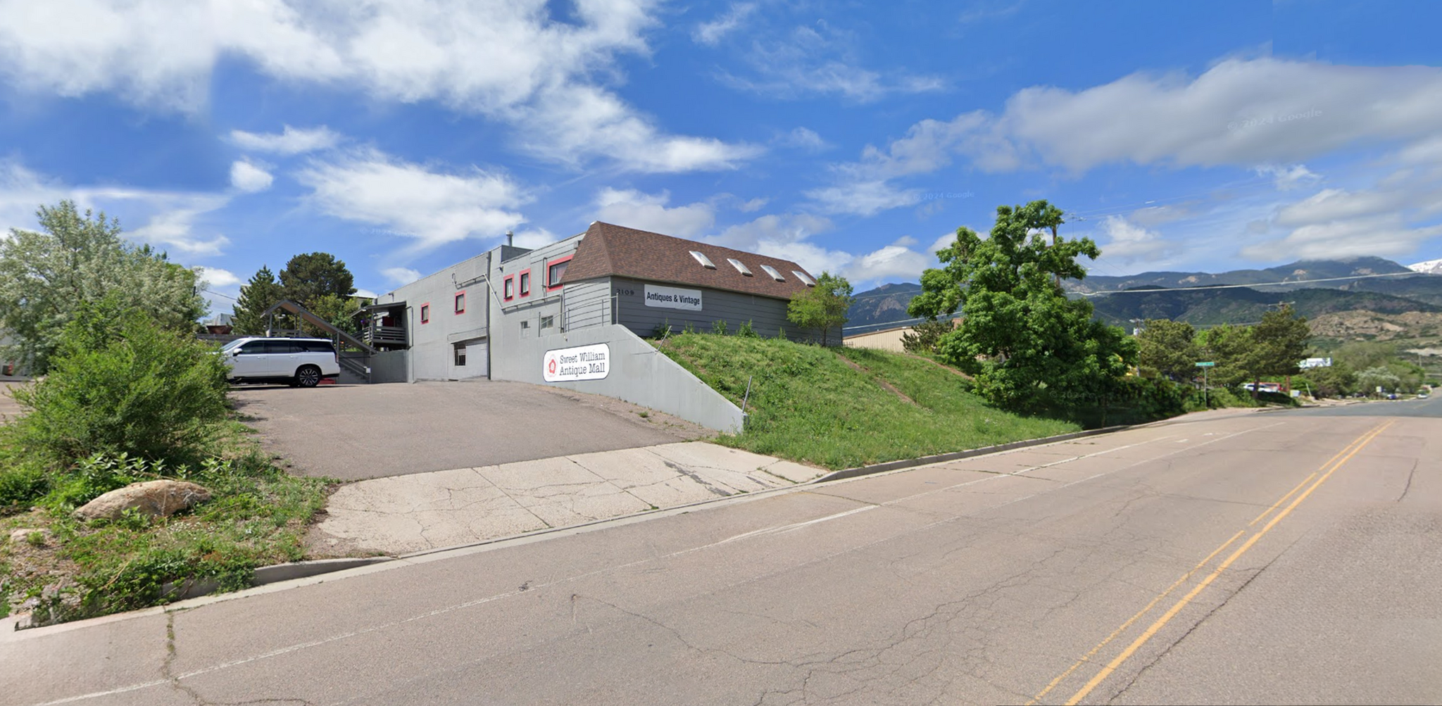 2109 Broadway Ave, Colorado Springs, CO à vendre Photo de l’immeuble– Image 1 sur 2