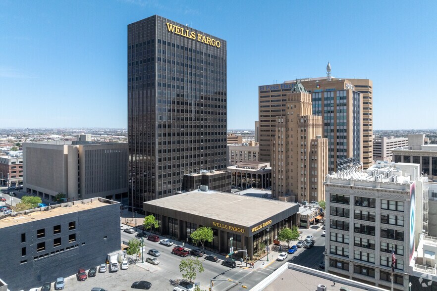 221 N Kansas St, El Paso, TX à louer - Photo principale – Image 1 sur 13