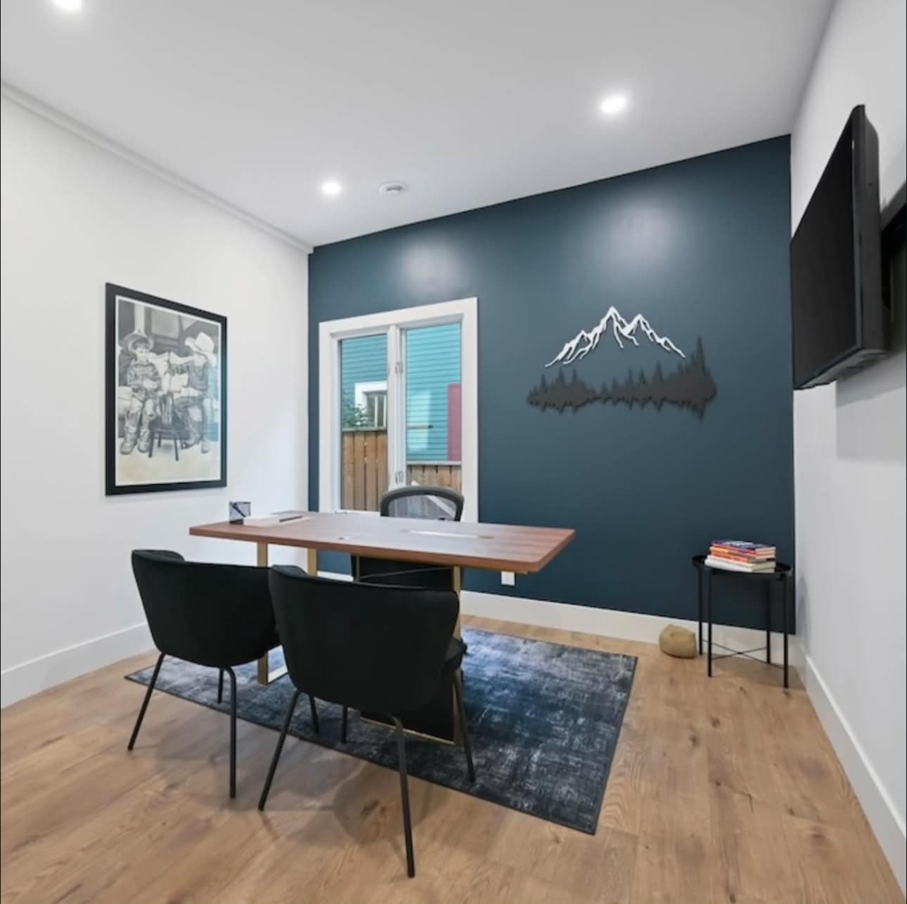 338 24th Ave SW, Calgary, AB à louer Photo intérieure– Image 1 sur 2