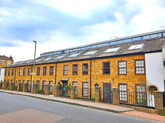 Plus de détails pour 58-64A Webbs Rd, Londres - Bureau à louer