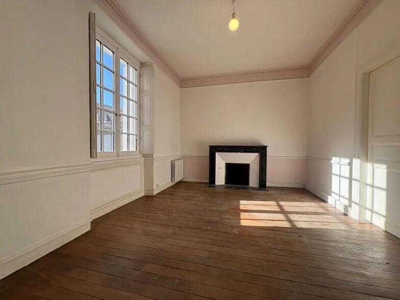 Bureau dans Nantes à louer - Photo de l’immeuble – Image 3 sur 8