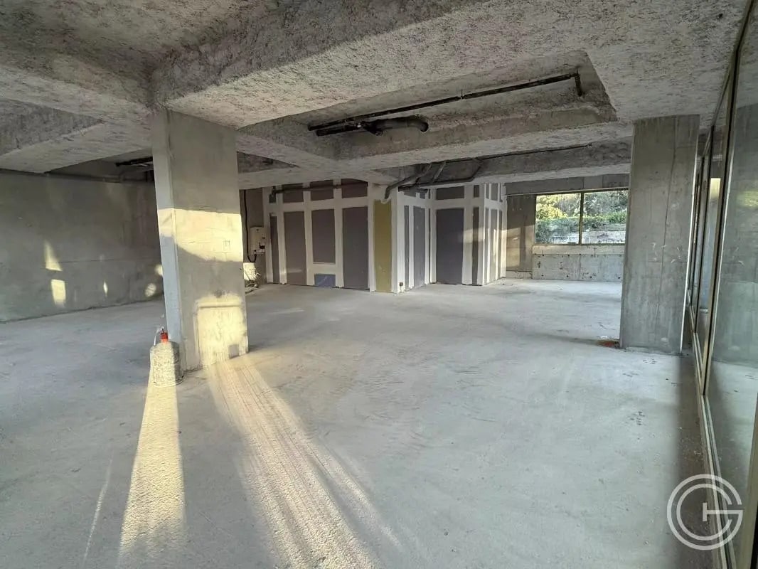 201 Chemin Des Paluds, Saint-Laurent-du-Var à louer Photo de l’immeuble– Image 1 sur 11